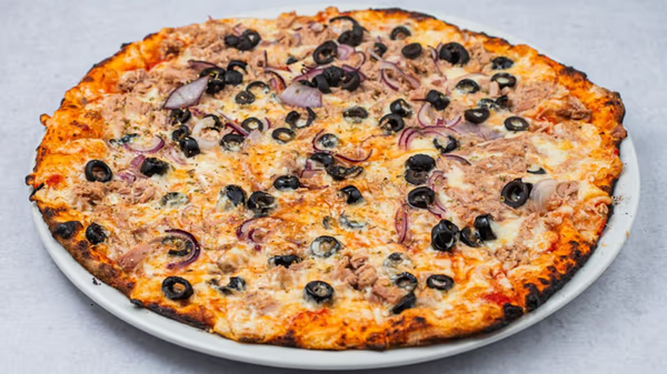 Tuna pizza Chicago style posno